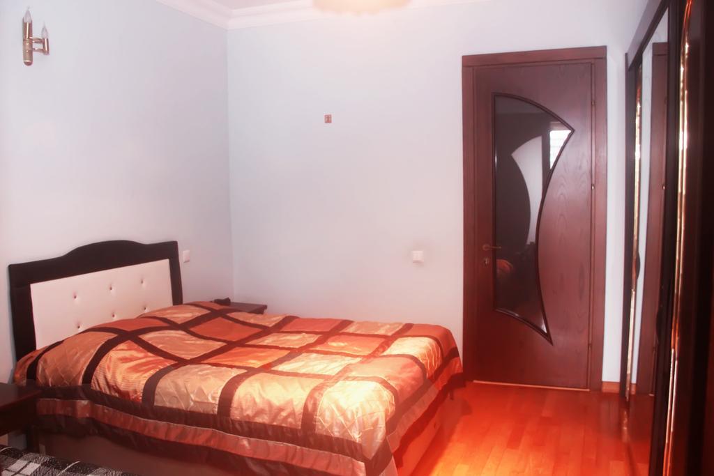 Apartment Rustaveli 57 Batum Dış mekan fotoğraf